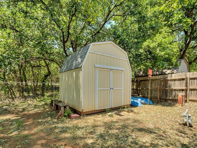 701 S Greengate Drive, Yukon, OK 73099