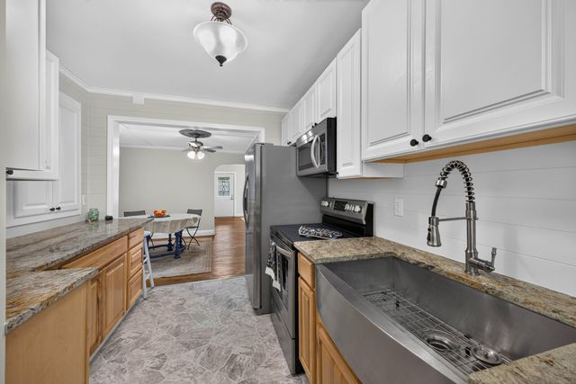 1617 15TH Avenue, Council Bluffs, IA 51501