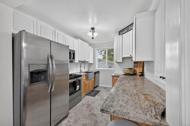 1617 15TH Avenue, Council Bluffs, IA 51501