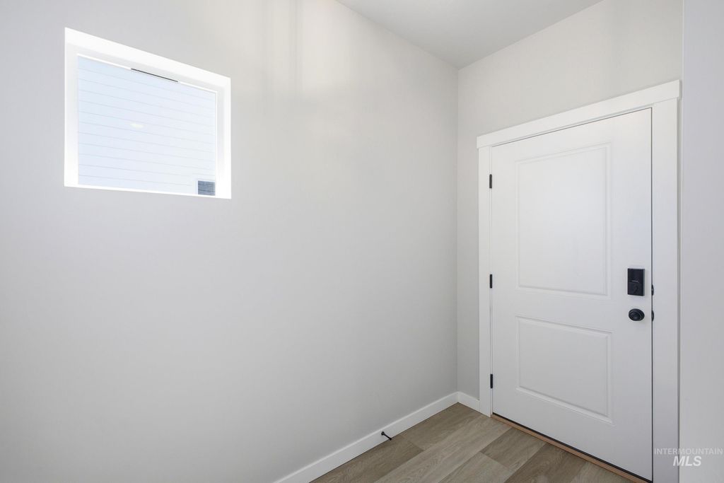 1436 W Braden Dr, Meridian, ID 83642 photo 2