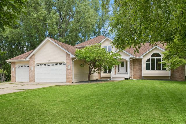 4990 126th Street N, Hugo, MN 55110