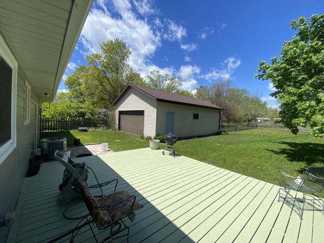 4914 Twin Elms DRIVE, Racine, WI 53406