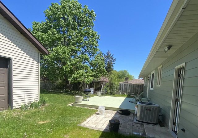 4914 Twin Elms DRIVE, Racine, WI 53406