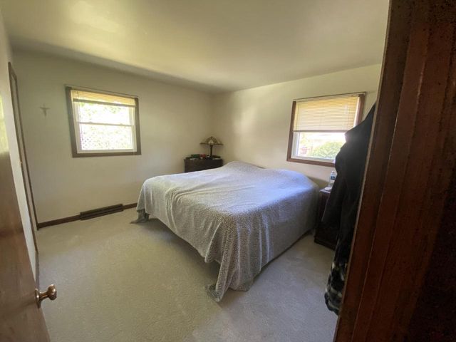 4914 Twin Elms DRIVE, Racine, WI 53406