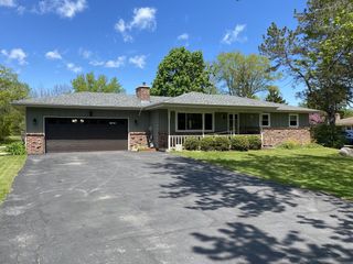 4914 Twin Elms DRIVE, Racine, WI 53406