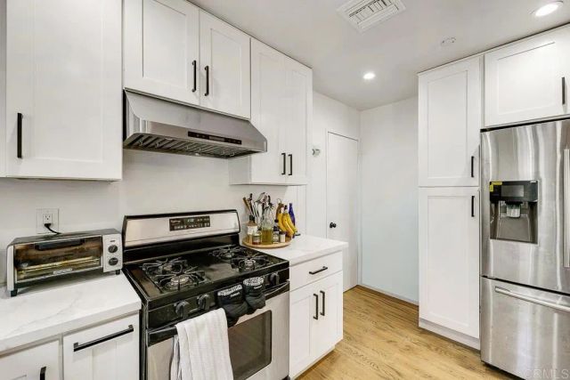 4592 Ellenwood Drive, Los Angeles, CA 90041