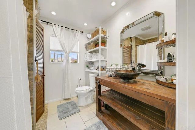 4592 Ellenwood Drive, Los Angeles, CA 90041