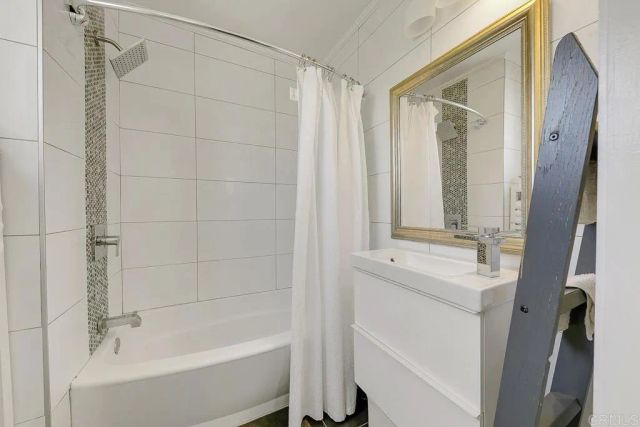 4592 Ellenwood Drive, Los Angeles, CA 90041