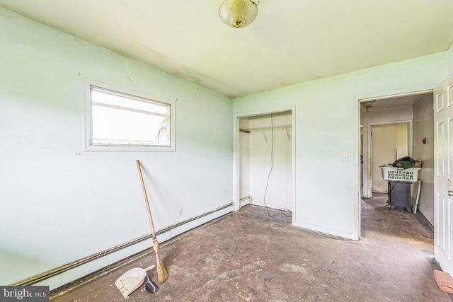 2 AUGUSTA DR, Newark, DE 19713