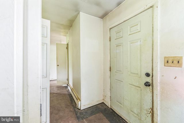 2 AUGUSTA DR, Newark, DE 19713