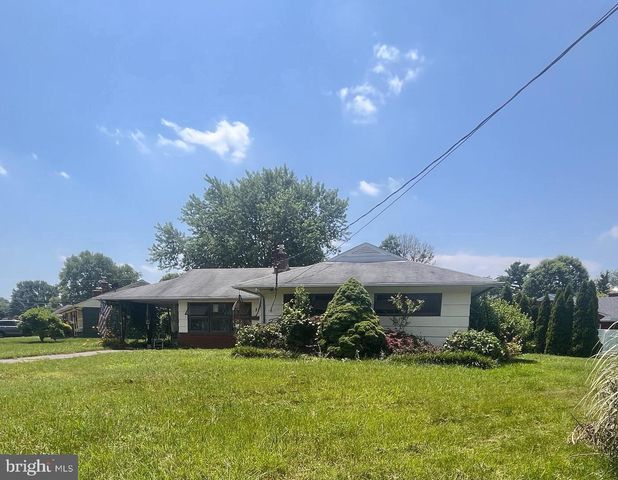 2 AUGUSTA DR, Newark, DE 19713