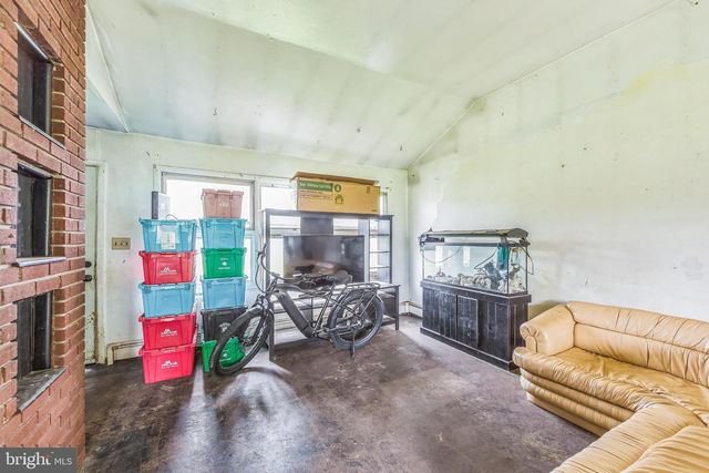 2 AUGUSTA DR, Newark, DE 19713