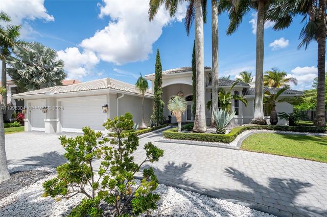 1396 Victoria Isle Dr, Weston, FL 33327