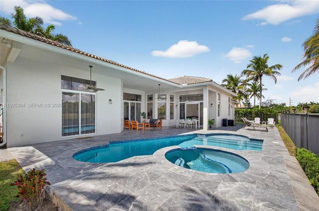 1396 Victoria Isle Dr, Weston, FL 33327