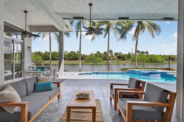 1396 Victoria Isle Dr, Weston, FL 33327