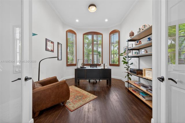 1396 Victoria Isle Dr, Weston, FL 33327