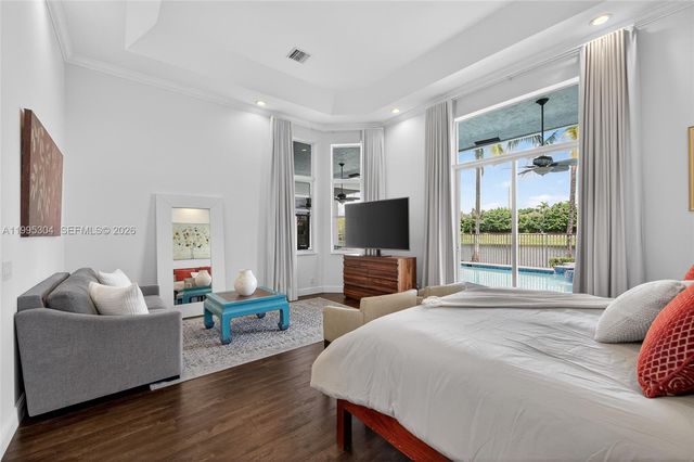 1396 Victoria Isle Dr, Weston, FL 33327