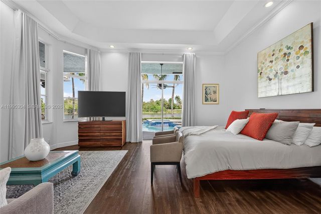 1396 Victoria Isle Dr, Weston, FL 33327