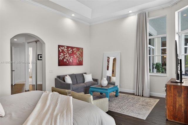 1396 Victoria Isle Dr, Weston, FL 33327