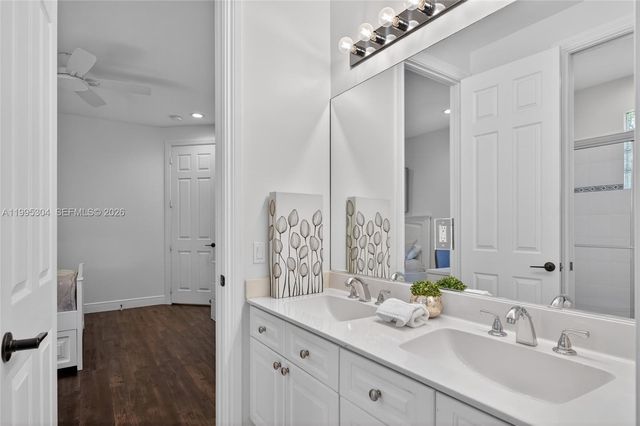 1396 Victoria Isle Dr, Weston, FL 33327