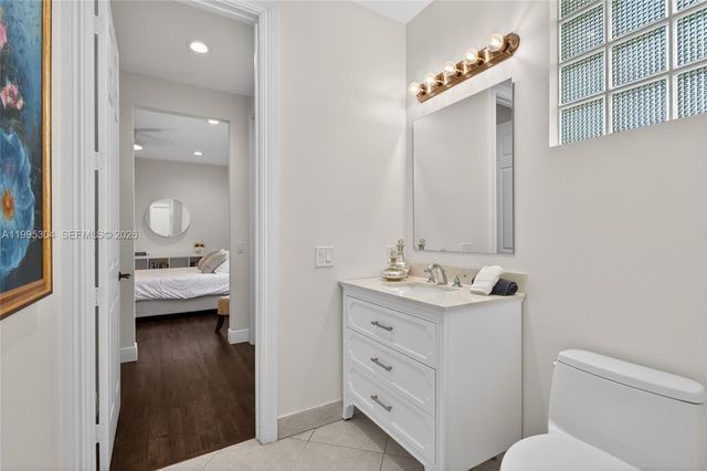 1396 Victoria Isle Dr, Weston, FL 33327