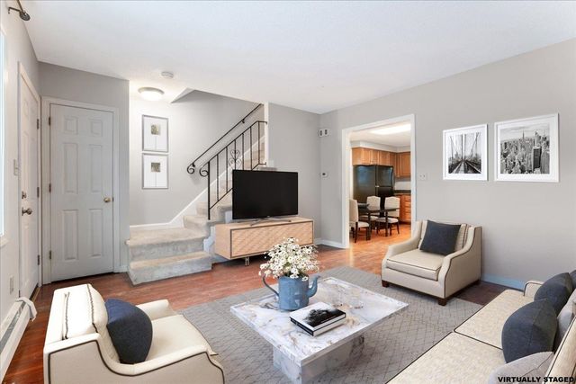 90 Golfview Drive, Manchester, NH 03102