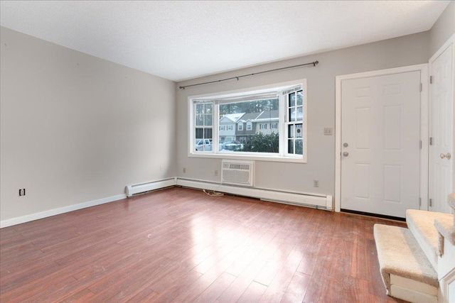 90 Golfview Drive, Manchester, NH 03102