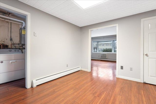 90 Golfview Drive, Manchester, NH 03102