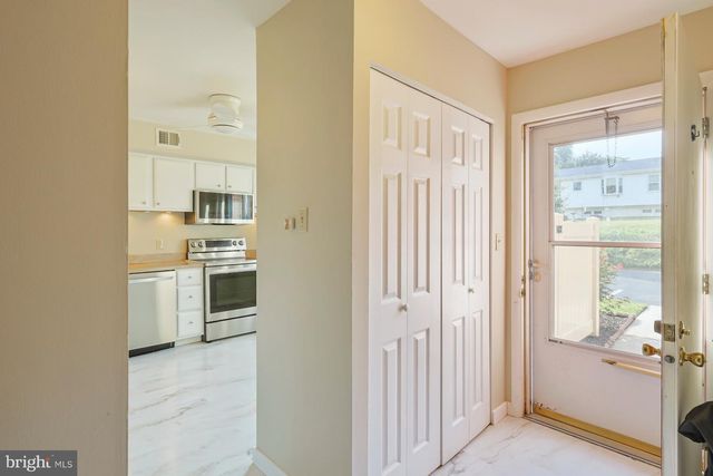 8 MALLOW PL, Wilmington, DE 19810