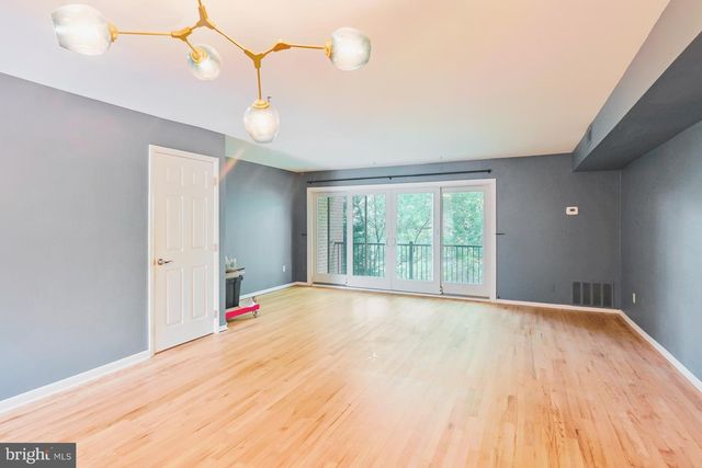 8 MALLOW PL, Wilmington, DE 19810