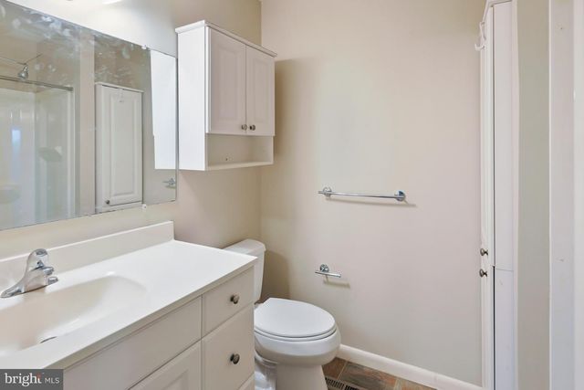8 MALLOW PL, Wilmington, DE 19810