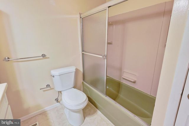 8 MALLOW PL, Wilmington, DE 19810