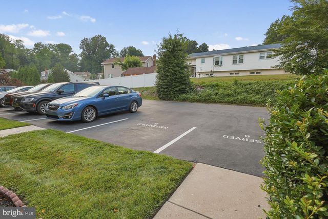 8 MALLOW PL, Wilmington, DE 19810