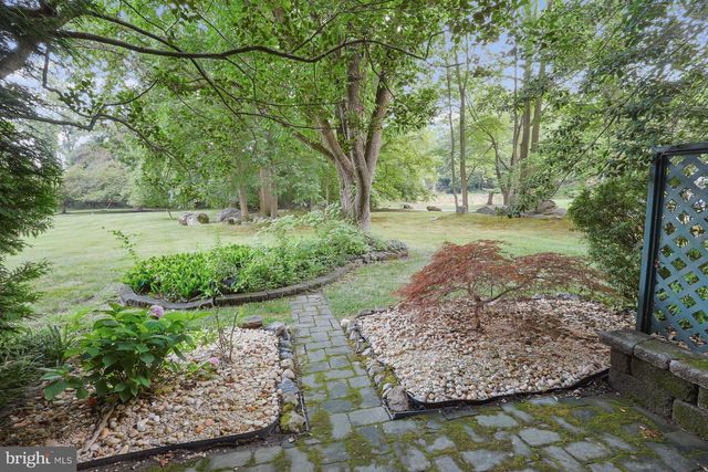8 MALLOW PL, Wilmington, DE 19810