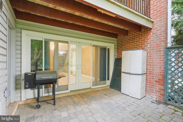 8 MALLOW PL, Wilmington, DE 19810
