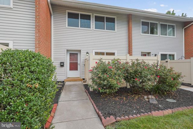 8 MALLOW PL, Wilmington, DE 19810