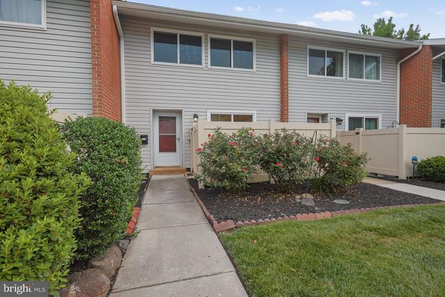 8 MALLOW PL, Wilmington, DE 19810