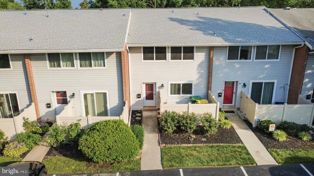 8 MALLOW PL, Wilmington, DE 19810