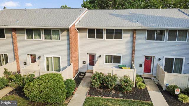 8 MALLOW PL, Wilmington, DE 19810