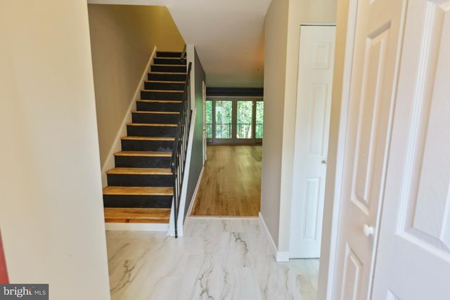 8 MALLOW PL, Wilmington, DE 19810
