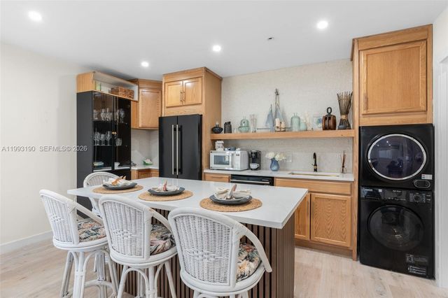 516 NE 6th Ave, Deerfield Beach, FL 33441