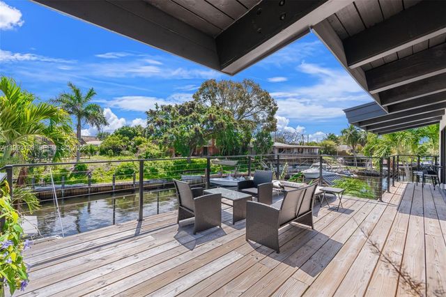 516 NE 6th Ave, Deerfield Beach, FL 33441
