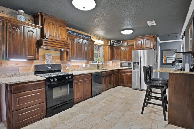 184 Wildflower Trail, Weatherford, TX 76087