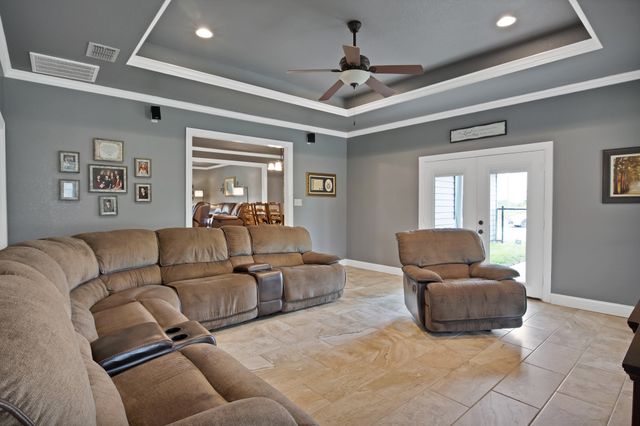 184 Wildflower Trail, Weatherford, TX 76087