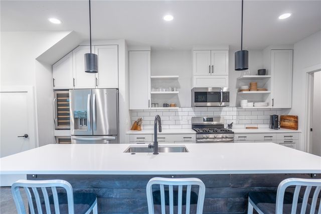 808 S Locust Avenue, Fayetteville, AR 72701