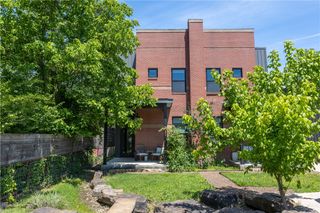 808 S Locust Avenue, Fayetteville, AR 72701