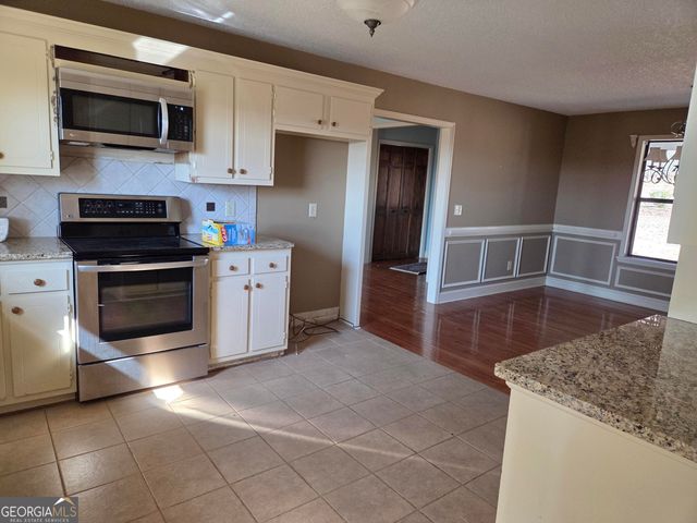 6050 Millwood Road, Cumming, GA 30041