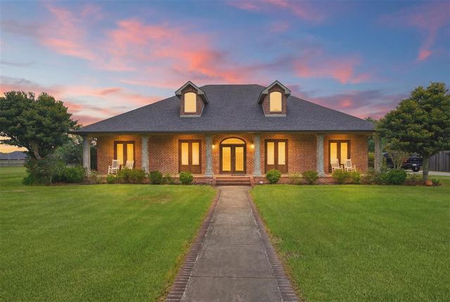 1335 Kildeer Street, Sulphur, LA 70663