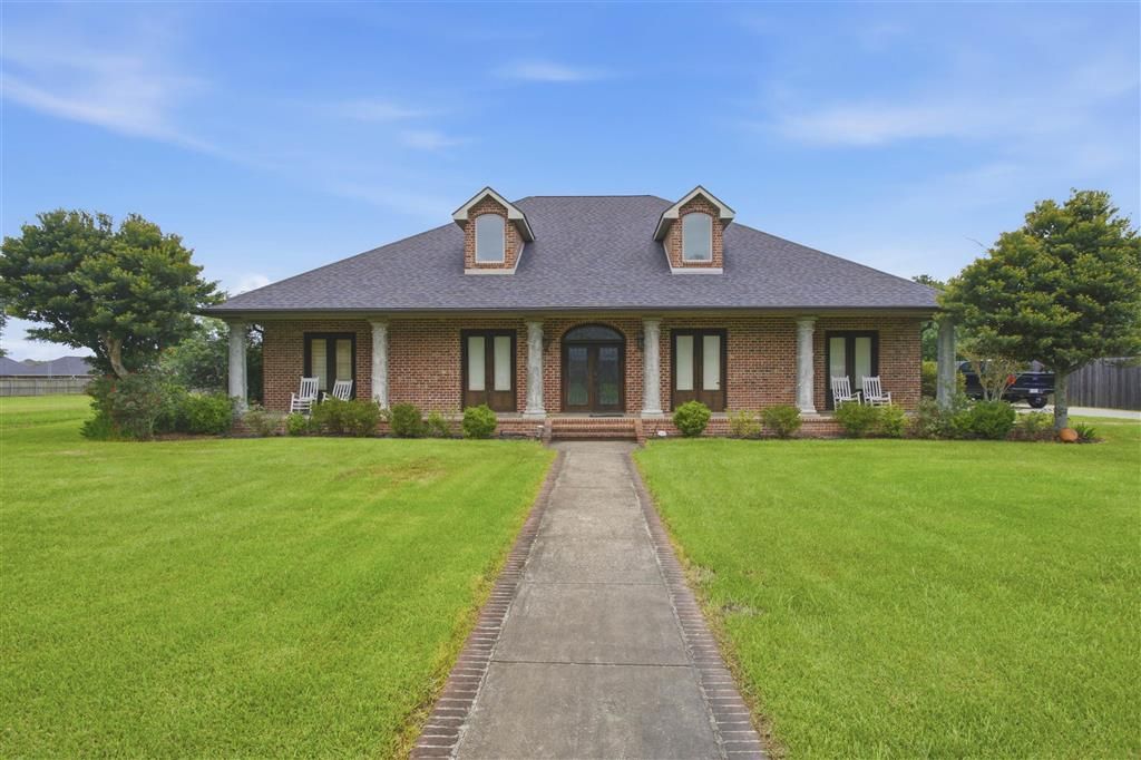 1335 Kildeer Street, Sulphur, LA 70663
