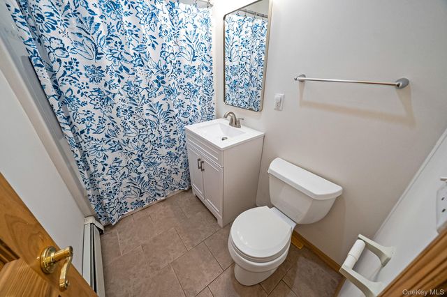 45 Cobalt Lane, Westbury, NY 11590